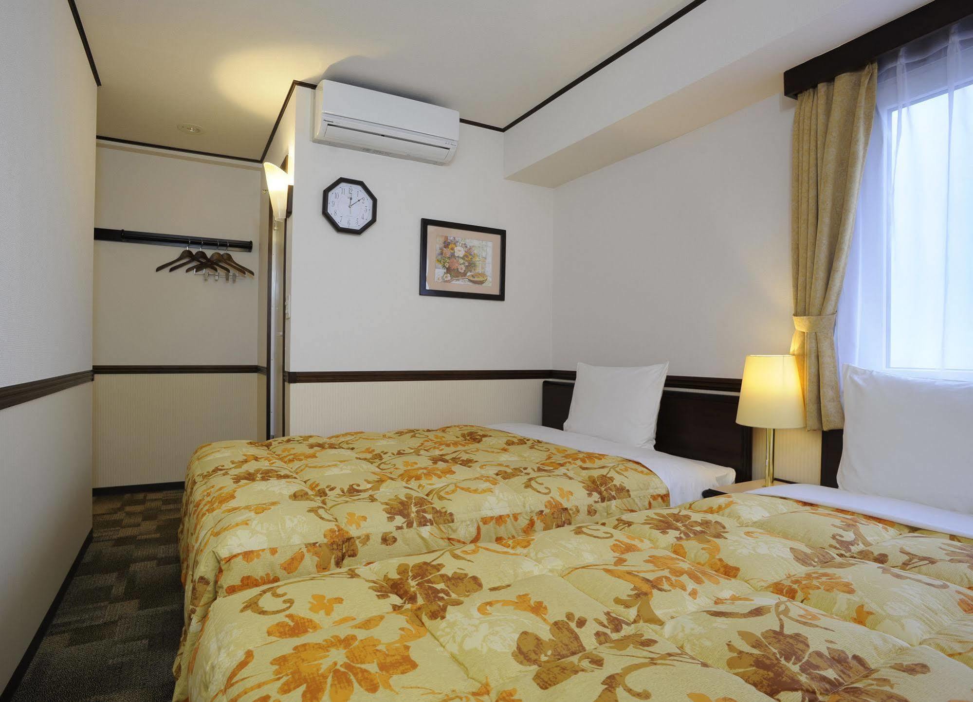 Toyoko Inn Oita Nakatsu Ekimae Eksteriør billede