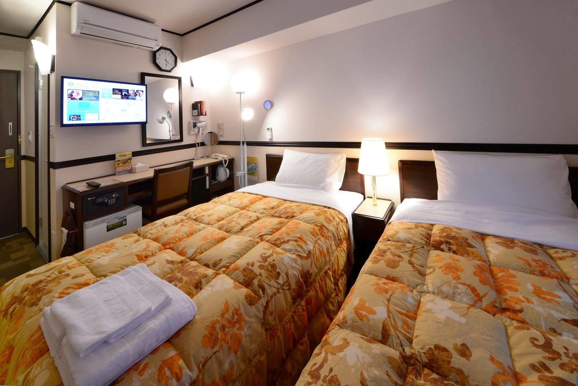 Toyoko Inn Oita Nakatsu Ekimae Eksteriør billede